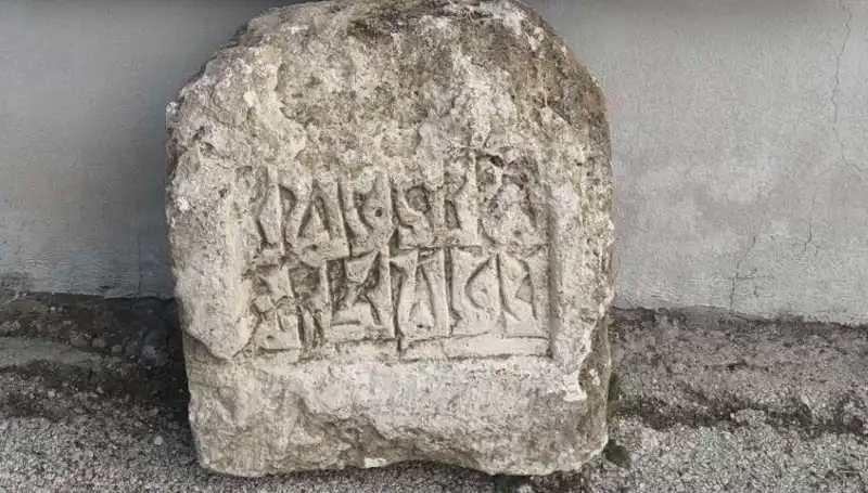 Adana'da Tarihi Eser Operasyonu: Yüzlerce Nadir Parça Kurtarıldı