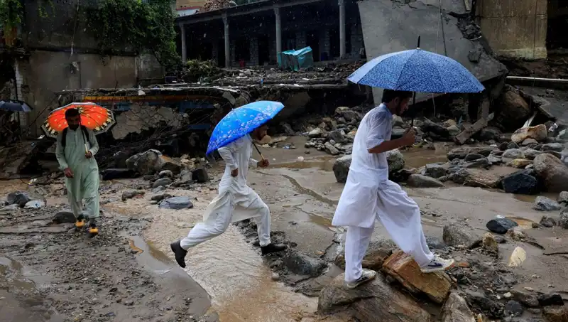 Pakistan'daki Sel Felaketi: DSÖ'den Acil Tıbbi Yardım ve Destek