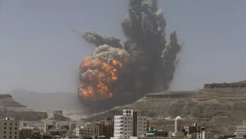 ABD'nin Yemen'deki Fabrika Saldırısı: Hayatını Kaybedenler ve Yaralılar