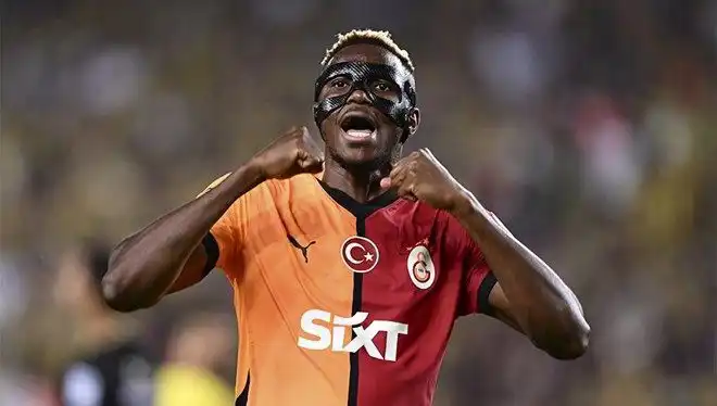 Osimhen'in Galatasaray'da Kalma İhtimali: Menajerinden Çarpıcı Açıklamalar
