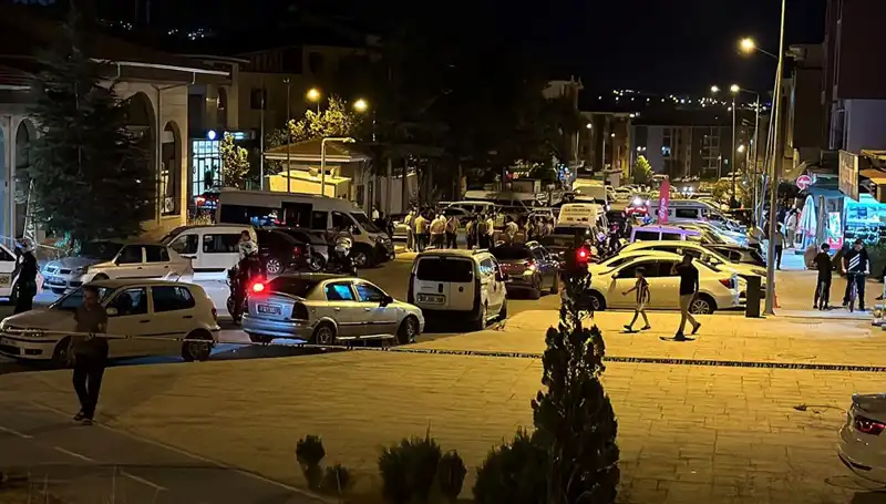 İki Aile Arasındaki Kavga: 1 Ağır Yaralı, 3 Yaralı Daha