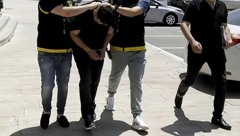 Mezarlıkta Gizli Hırsızlık: Suçüstü Yakalanan Şüpheli Şok Etti