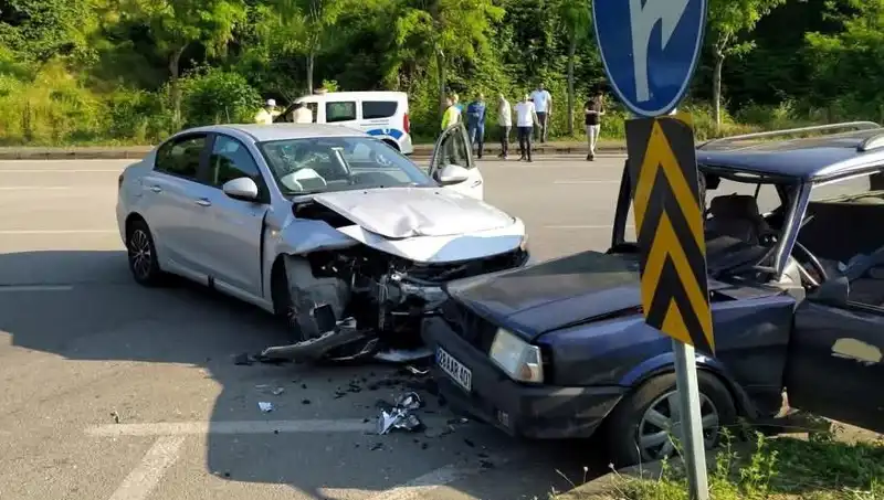 Görele’de Feci Kaza: Araç Camından Fırlayan Sürücü Hayatını Kaybetti!