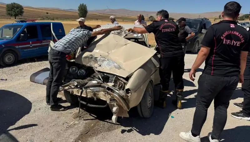 Kahramanmaraş’ta Kamyonet ile Otomobil Çarpıştı: Kaza anında yaşananlar