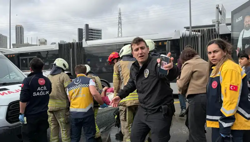 Metrobüs Kazasında Hayatını Kaybedenler ve Yaralılar: Şehirde Kaos Ortaya Çıktı