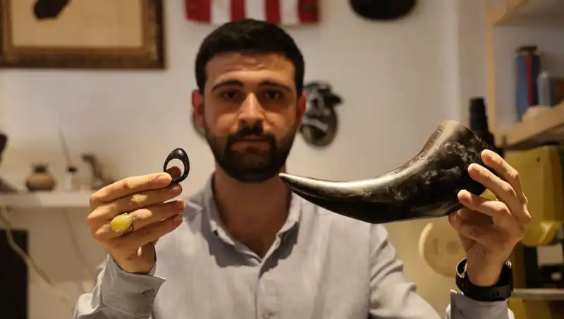 Türk Savaşçıların Gücünü Artıran Eşsiz Manda Boynuzu Ekipmanları