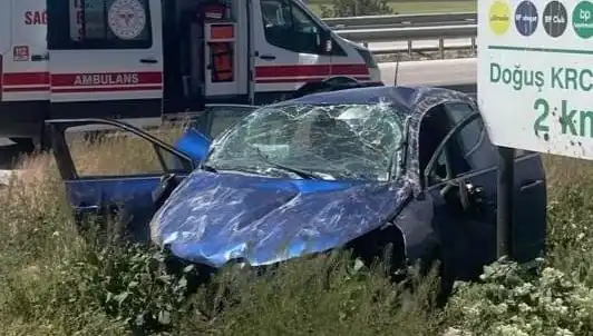 Kontrolden Çıkan Araç Takla Attı: Feci Kaza ve İki Yaralı