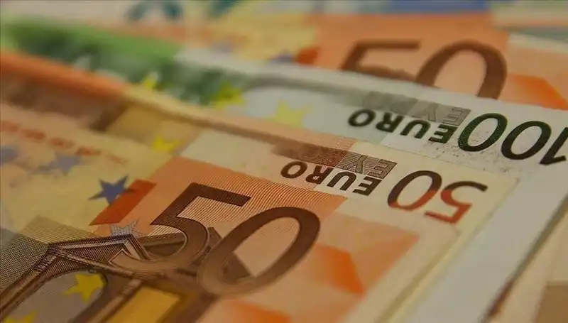 Euro, Tarihinin En Yüksek Seviyesinden Sonra Kayıplar Yaşıyor