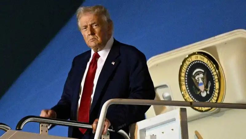 Trump, Lahey'deki NATO Zirvesi'nde Transatlantik İlişkileri Yeniden Şekillendirecek