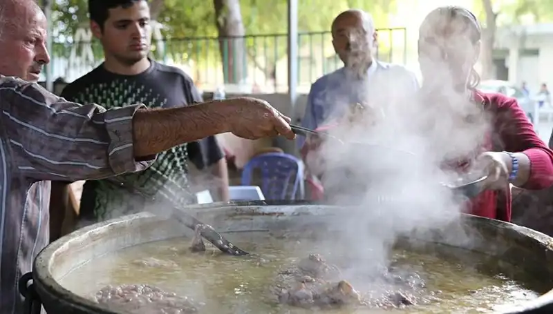 Gadir-i Hum Bayramı: Kutlama Mesajları ve Gelenekleri Hakkında Bilgi