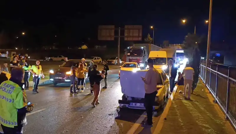 Otoyolda Geri Dönüş Faciası: İki Çocukla Dört Yaralı