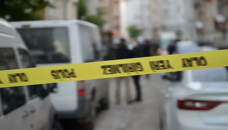 Bir Mahallede Satır ve Bıçakla Kavga: Korkunç Sonuç