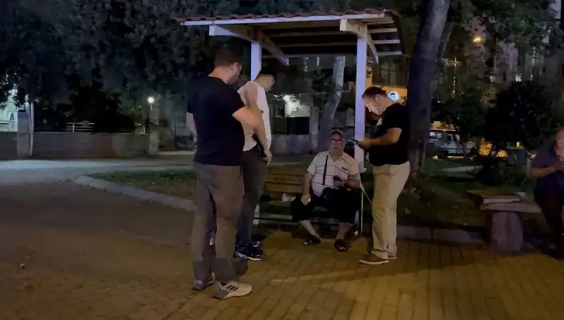 Kısmi Görme Kaybı Olan Adamın Telefonunu Çaldılar: Güvenliğimiz Tehlikede mi?