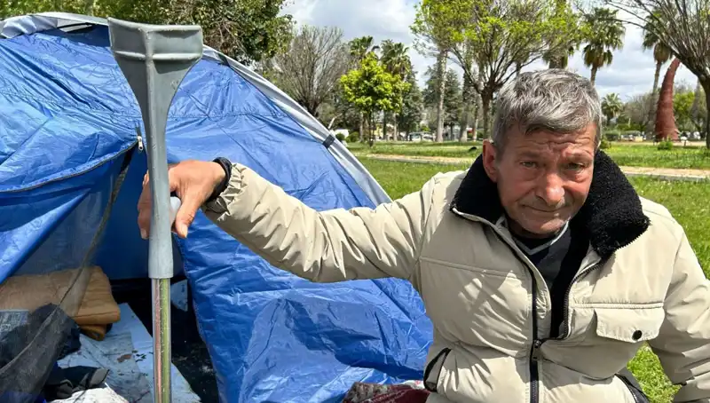 İş kazası sonrası hayatta kalma mücadelesi: Çadırda yaşamayı seçti