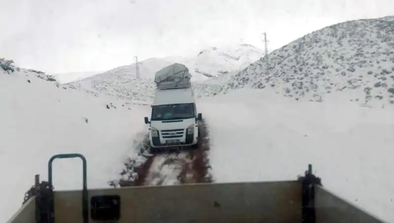 Nisan Ortasında Eşsiz Bir Doğa Olayı: Kar Esareti
