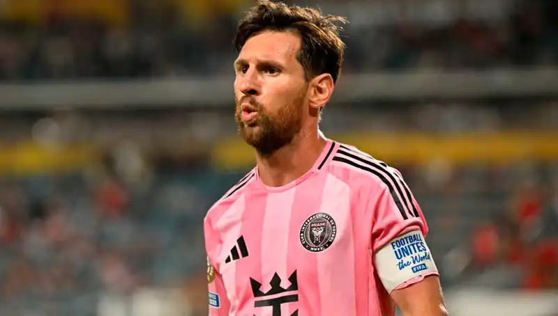 Messi, Beraberlik Maçında Son Dakika Heyecanı yaşadı: Direkten dönen şut dikkat çekti