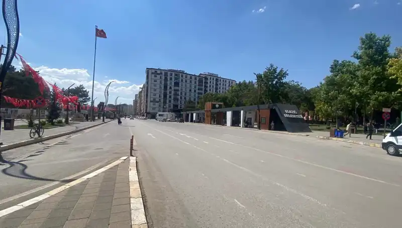 Elazığ Sokakları Sessizliğe Büründü: Neden Bu Kadar Boş?