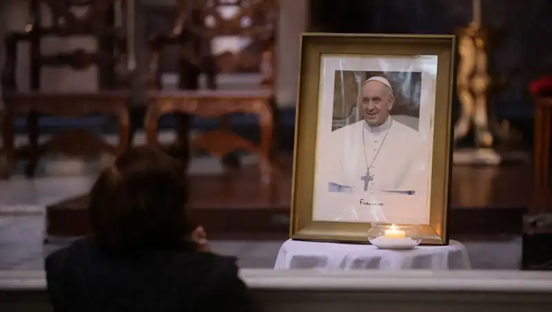 Papa Francis'in Vasiyeti ve Cenaze Detayları: Belirsizlikler Ortaya Çıktı