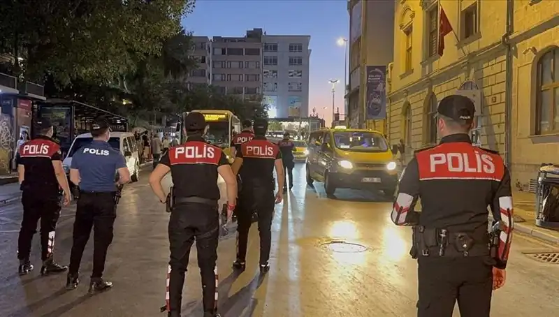 Megakentte Şok Gözaltılar: 4 Saatte Yüzlerce Tutuklama Gerçekleşti!