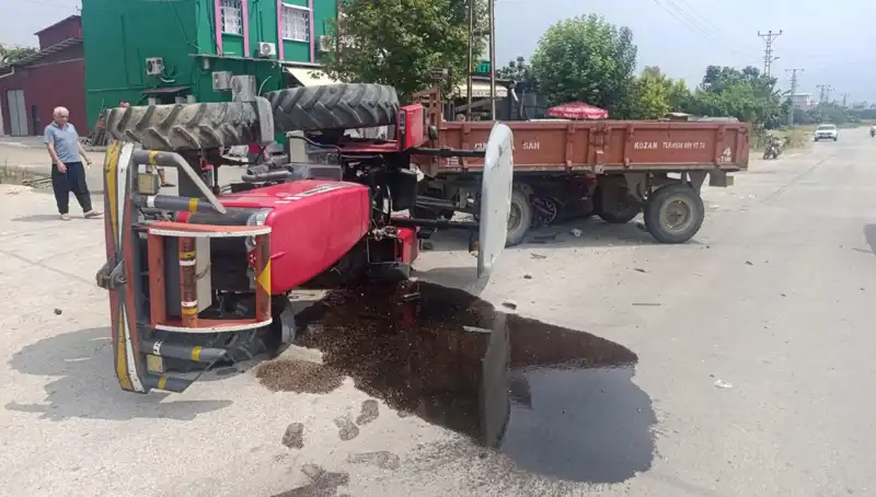 Traktör ve Otomobil Çarpıştı: İki Kişi Yaralandı, Kaza Yerinde Gergin Anlar