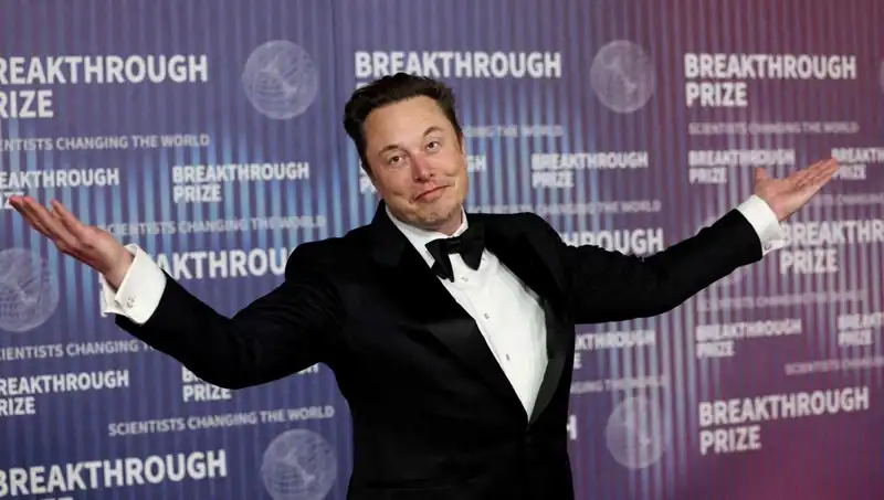 Elon Musk'tan Şaşırtan Açıklama: X'in Yeni Mesajlaşma Uygulaması Flört Sitesi Mi Olacak?