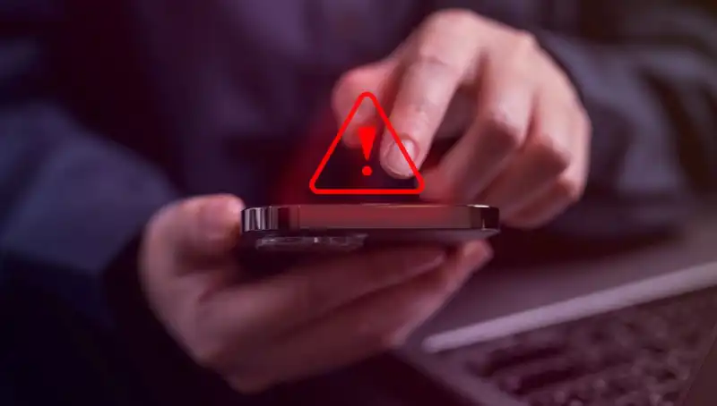 İngiltere'de Tarihi Deneme: 87 Milyon Telefon Kısa Süre İçinde Aynı Anda Çalacak