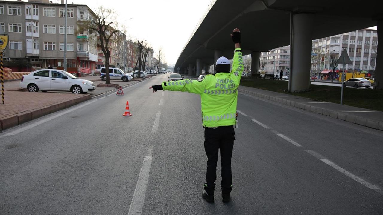 İstanbul'da Yollar Trafiğe Kapatılıyor