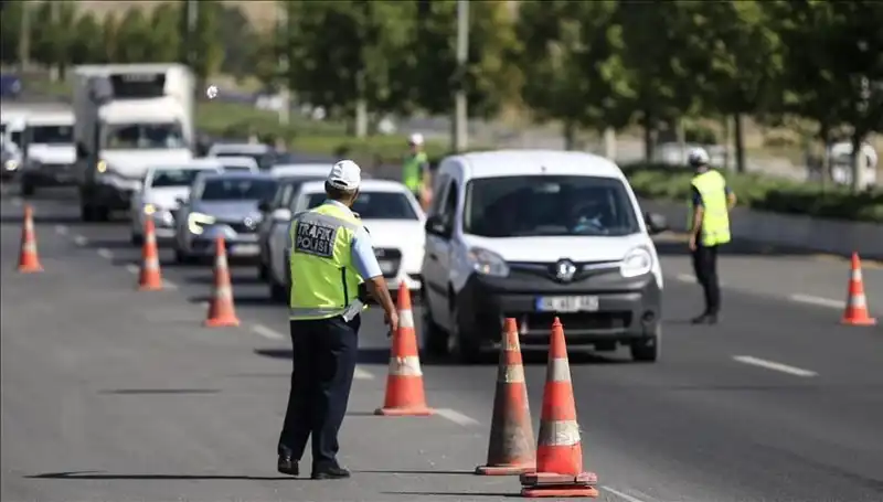 Tünelde Sıra Dışı Protesto: Konvoy Tüneli Kapattı